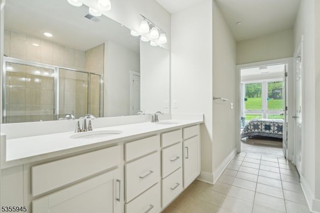 UNIT-103 - 2 Vanderbilt Blvd, Townhouse with 2 bedrooms, 2 bathrooms and null parking in Florham Park NJ | Image 17