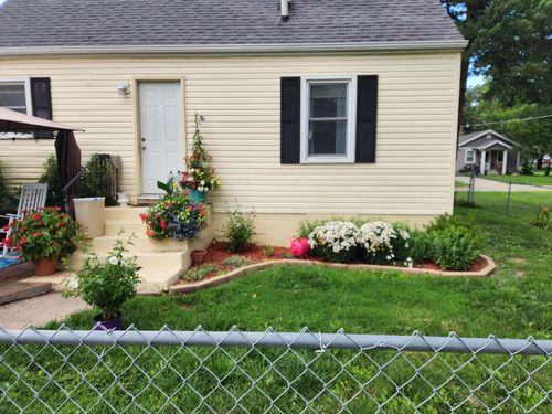 3101 E Clinton Ave, Des Moines, IA, 50317-5943 | Card Image