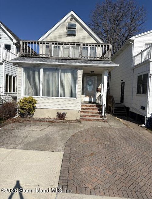 11 Ocean Driveway, Staten Island, NY, 10312-6339 | Card Image