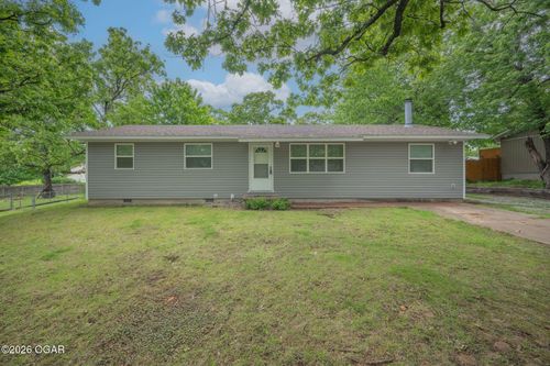 45 Tanglewood Dr, Carl Junction, MO, 64834-9654 | Card Image