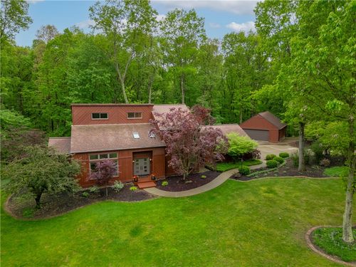 156 Briar Hill Dr, Zelienople, PA, 16063-2704 | Card Image
