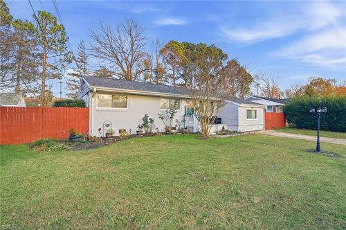 dr-16 Rexford Drive, Newport News, VA, 23608 | Card Image