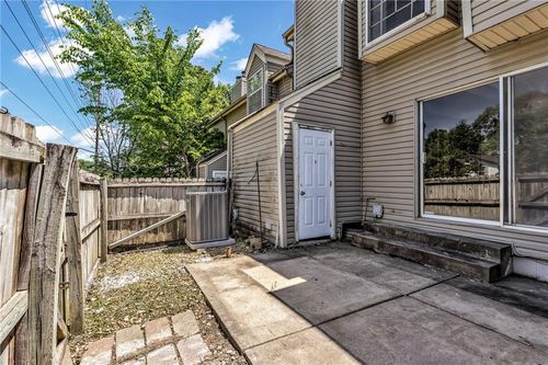 11902 E 59th Ter, Kansas City, MO, 64133-4307 | Card Image