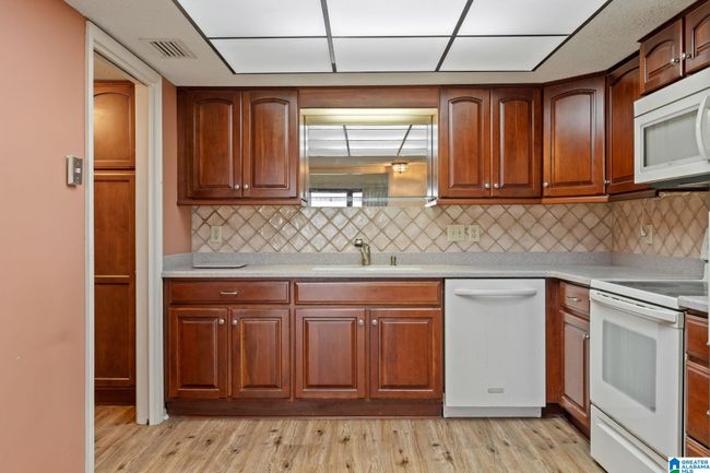 APT-504 - 1300 Beacon Pkwy E, Condo with 3 bedrooms, 3 bathrooms and null parking in BIRMINGHAM AL | Image 17
