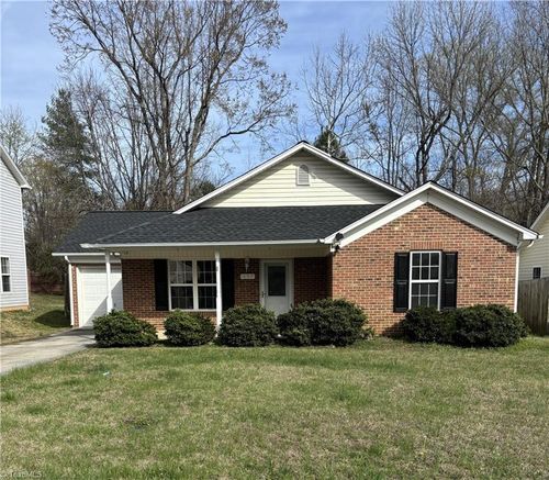 607 Herman Gist Rd, Greensboro, NC, 27401-4799 | Card Image