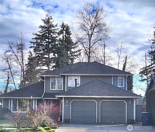 3930 205th Pl Sw, Lynnwood, WA, 98036-8803 | Card Image