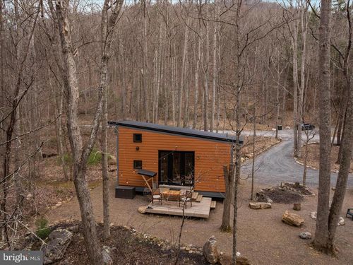 949 Dumpling Run Rd, Moorefield, WV, 26836-8110 | Card Image