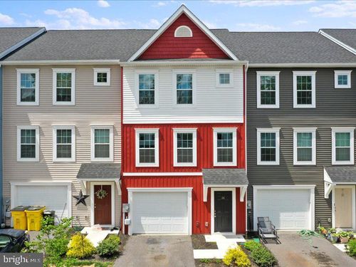 26 Pantaneiro Pl, MARTINSBURG, WV, 25404-1209 | Card Image
