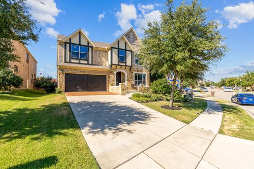 1052 Chickasaw Dr, Carrollton, TX, 75010-1114 | Card Image