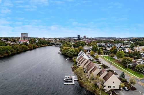 apt-2-51 River Front Dr, Manchester, NH, 03102-3243 | Card Image