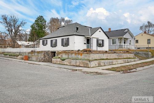 990 Ada Ave, Idaho Falls, ID, 83402-2124 | Card Image