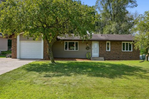 8070 Ingleside Ave S, Cottage Grove, MN, 55016-3233 | Card Image