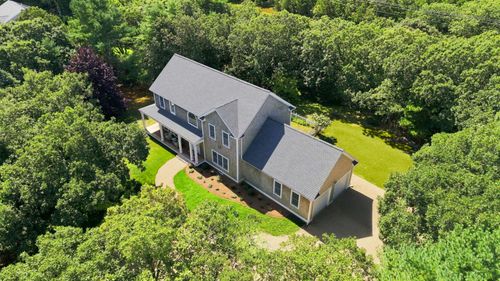 10 Woodhaven Dr, Edgartown, MA, 02539-6541 | Card Image