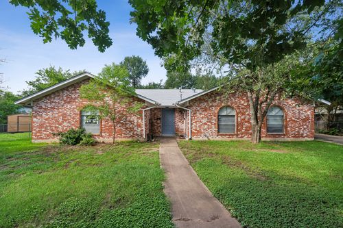 b-4713 Sagebrush Trl, Austin, TX, 78745-1564 | Card Image