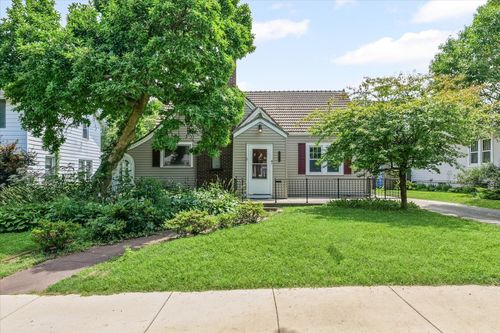 1005 W John St, Champaign, IL, 61821-3905 | Card Image