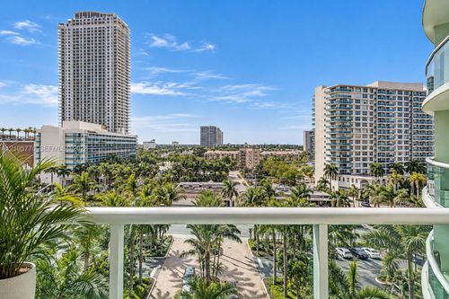 8s-3901 S Ocean Dr, Hollywood, FL, 33019-3002 | Card Image