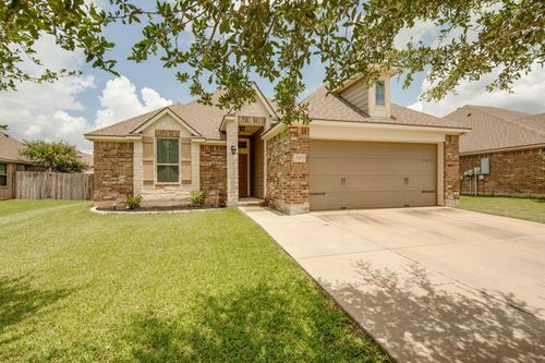 7418 Masters Dr, Navasota, TX, 77868-3946 | Card Image