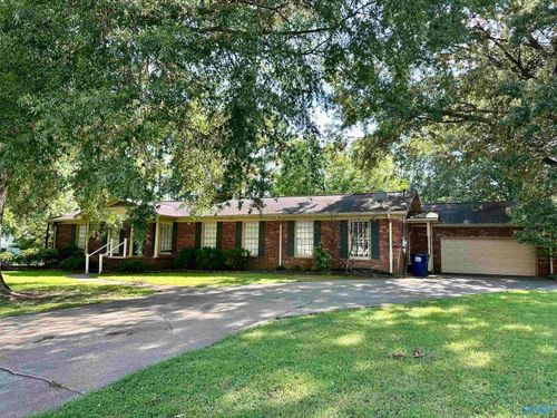 4010 Medford Dr Se, Huntsville, AL, 35802-1216 | Card Image