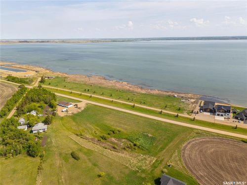 730 Lakeshore Drive, Meota, SK, S0M1X0 | Card Image