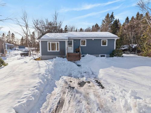 27 Glory Ave, Hubley, NS, B3Z1B8 | Card Image