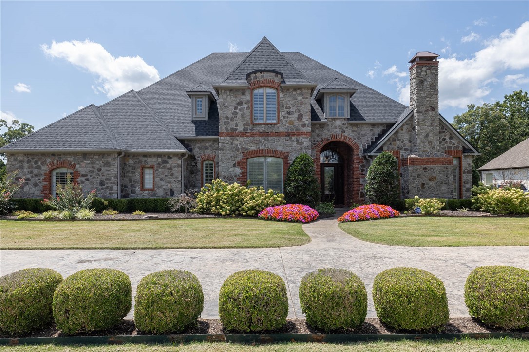 Clear Creek Blvd, Fayetteville, AR 72704