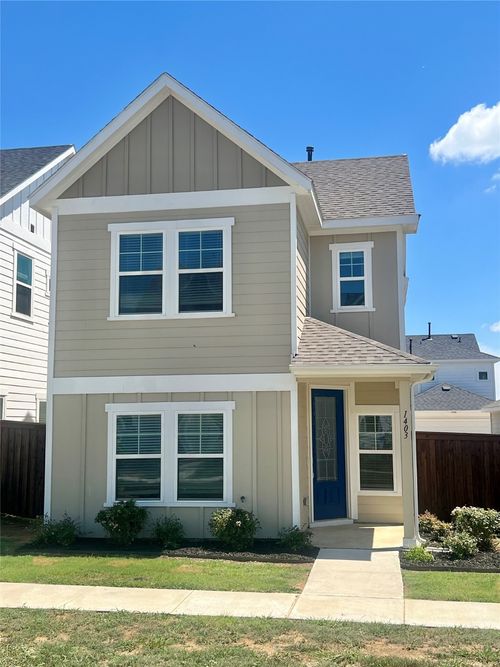 1403 Apricot Ln, Gainesville, TX, 76240-2541 | Card Image
