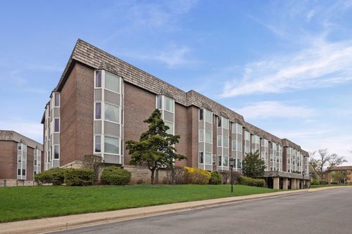 2l-400 Ascot Drive, Park Ridge, IL, 60068 | Card Image