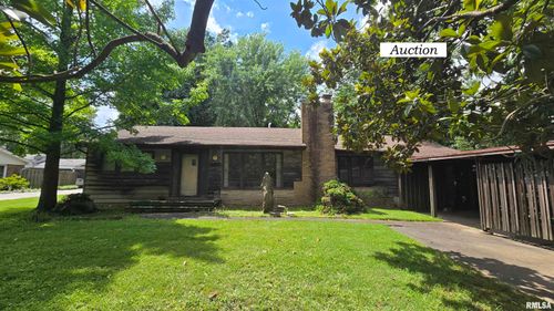 1004 S Taylor Dr, Carbondale, IL, 62901-2415 | Card Image