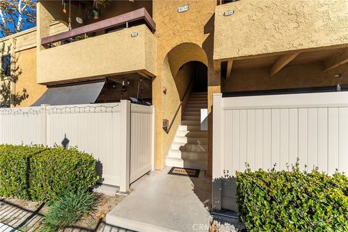 apt-1302-18754 Mandan St, Canyon Country, CA, 91351-3759 | Card Image