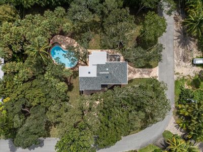 5835 Riverside Drive, House other with 4 bedrooms, 2 bathrooms and null parking in Melbourne Beach FL | Image 3