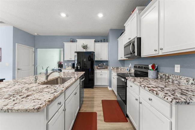 5395 Sunshine Dr, House other with 3 bedrooms, 2 bathrooms and null parking in WILDWOOD FL | Image 9