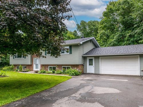 6677 Roger Stevens Dr, Smiths Falls, ON, K7A4S6 | Card Image