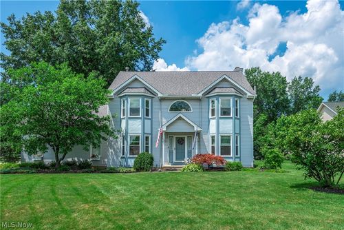 454 Golden Russett Blvd, Amherst, OH, 44001-3126 | Card Image