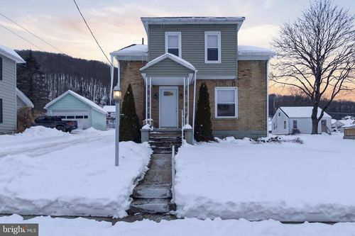 324 W 6th Ave, CLEARFIELD, PA, 16830-1561 | Card Image
