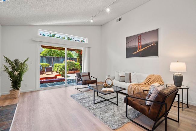 139 Justin Cir, House other with 3 bedrooms, 2 bathrooms and 2 parking in Alameda CA | Image 8