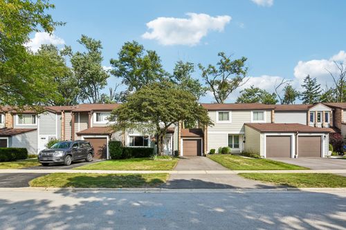 793 Lakeside Circle Dr, Wheeling, IL, 60090-5361 | Card Image