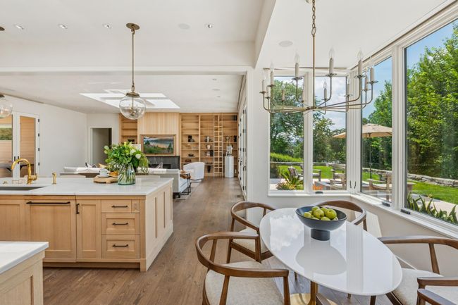2505 E Lake Of The Isles Pkwy, House other with 5 bedrooms, 7 bathrooms and null parking in Minneapolis MN | Image 30
