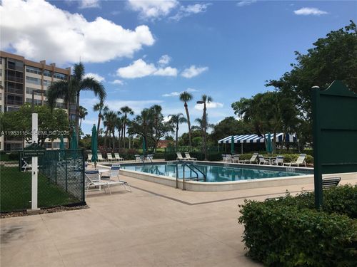 apt-215-1100 Saint Charles Pl, Pembroke Pines, FL, 33026-3323 | Card Image
