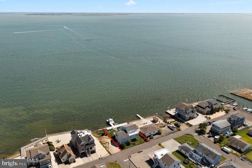 76 Sheridan St, Waretown, NJ, 08758-2301 | Card Image