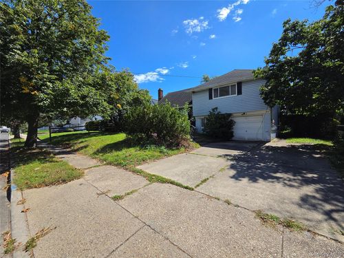 291 Concord Ave, Oceanside, NY, 11572-5417 | Card Image