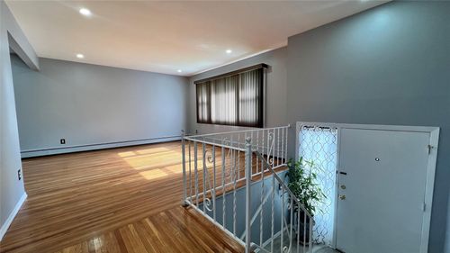 133 Iceland Dr, Huntingtn Sta, NY, 11746-4231 | Card Image