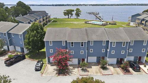 18-18 Eastern Shore Townhouses, Bridgeton, NC, 28519-1080 | Card Image