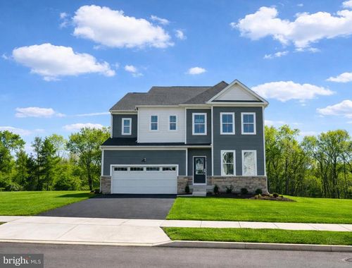 42 Steiner Way, Perkiomenville, PA, 18074-8704 | Card Image
