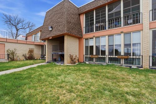 a2-230 E Philadelphia, Rapid City, SD, 57701 | Card Image