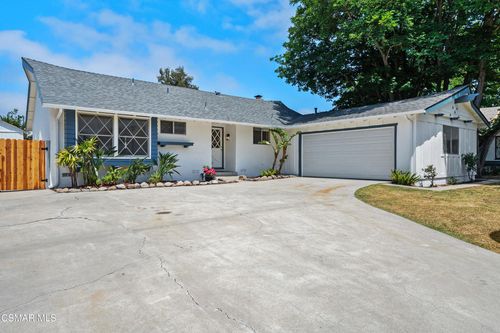 951 Tapies Ct, Newbury Park, CA, 91320-5326 | Card Image