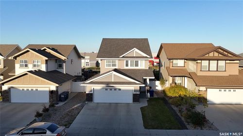 423 Flynn Lane, Saskatoon, SK, S7V0L1 | Card Image