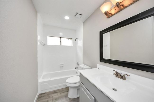 4915 Pecan Grove Dr, House other with 3 bedrooms, 2 bathrooms and 2 parking in Pearland TX | Image 15