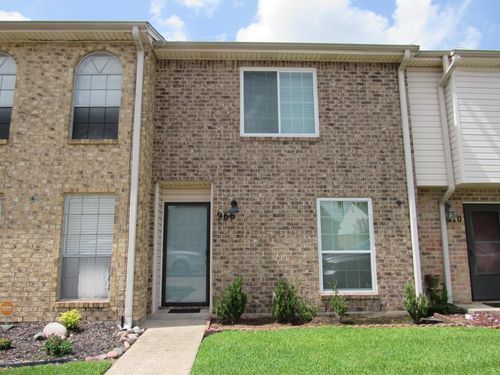 966 Sunmeadow Dr, Beaumont, TX, 77706-3966 | Card Image