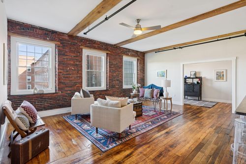 15-403-2 Main Street, Biddeford, ME, 04005 | Card Image