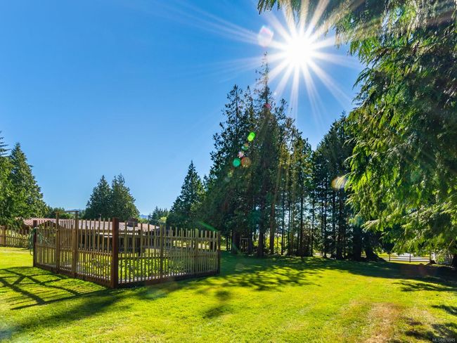 410 17 Th Ave, House other with 4 bedrooms, 5 bathrooms and 4 parking in Sointula BC | Image 64